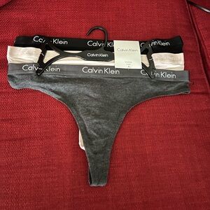Calvin Klein Thongs Underwear 3 Pack LARGE